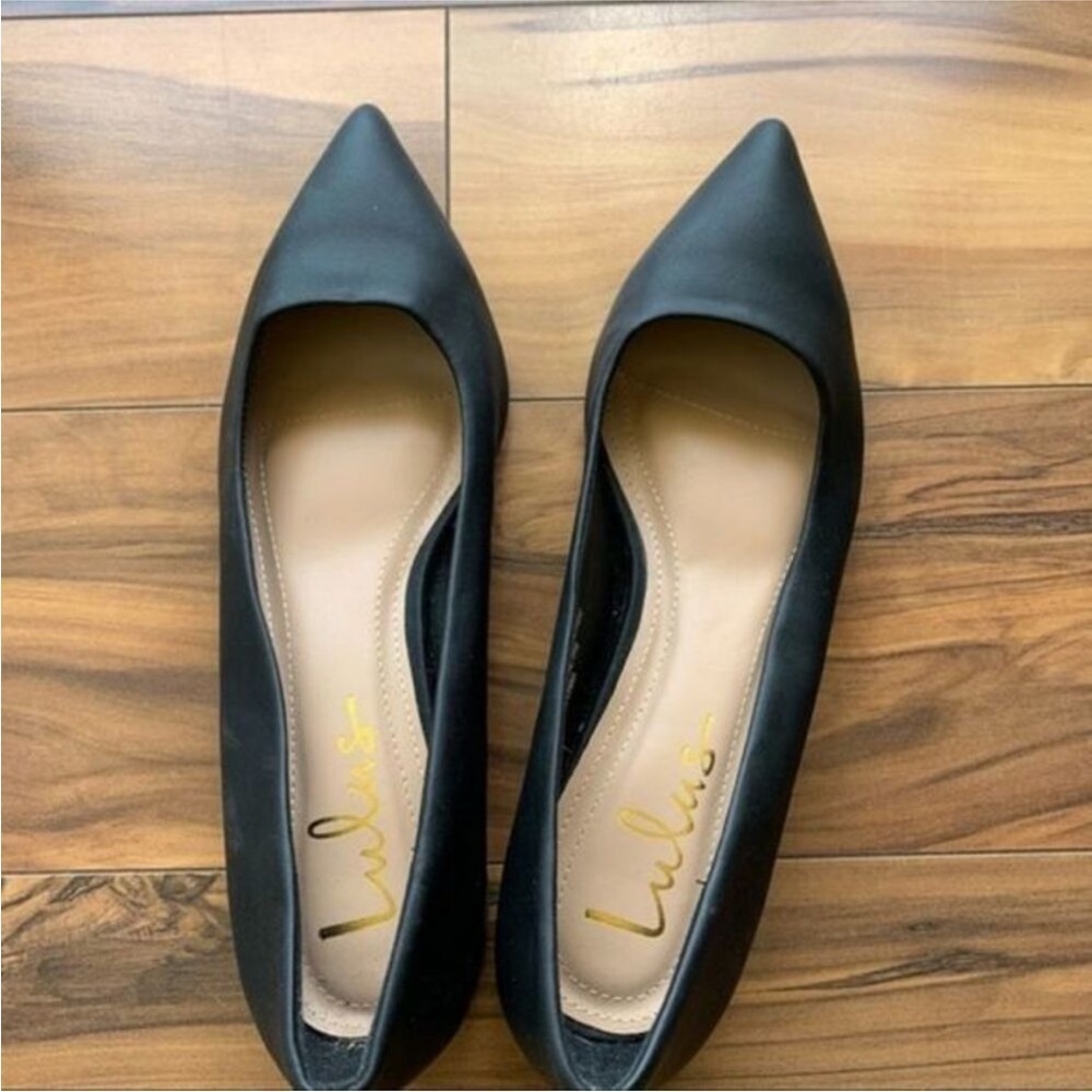 Lulu's Black Women's pointy toe Flats 7.5
